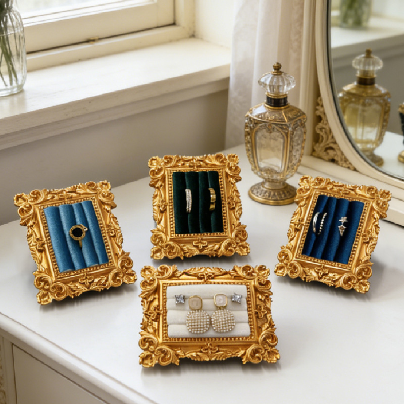 Vintage Picture Frame Ring Dis - Body Jewelry Display recension och pris